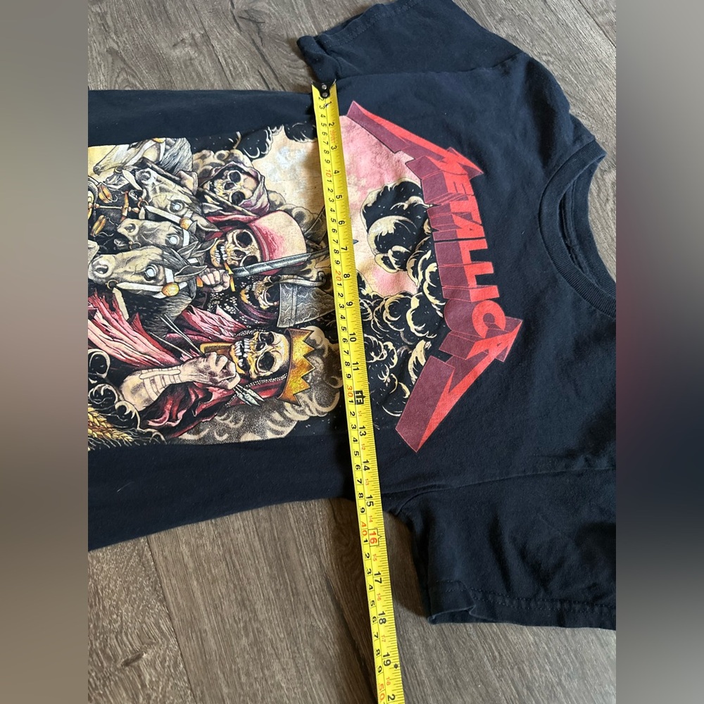 Vintage Metallica Four Horseman Heavy Metal T-Shirt Size Small - Picture 8 of 11